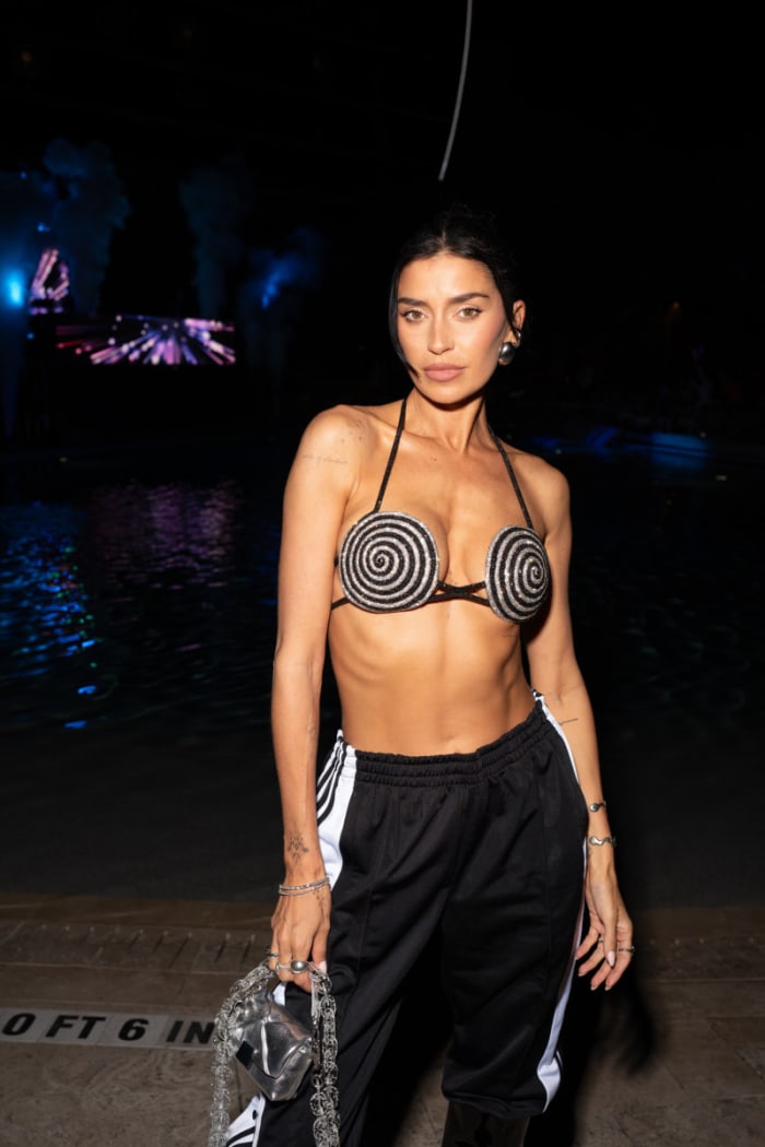 Nicole Williams English